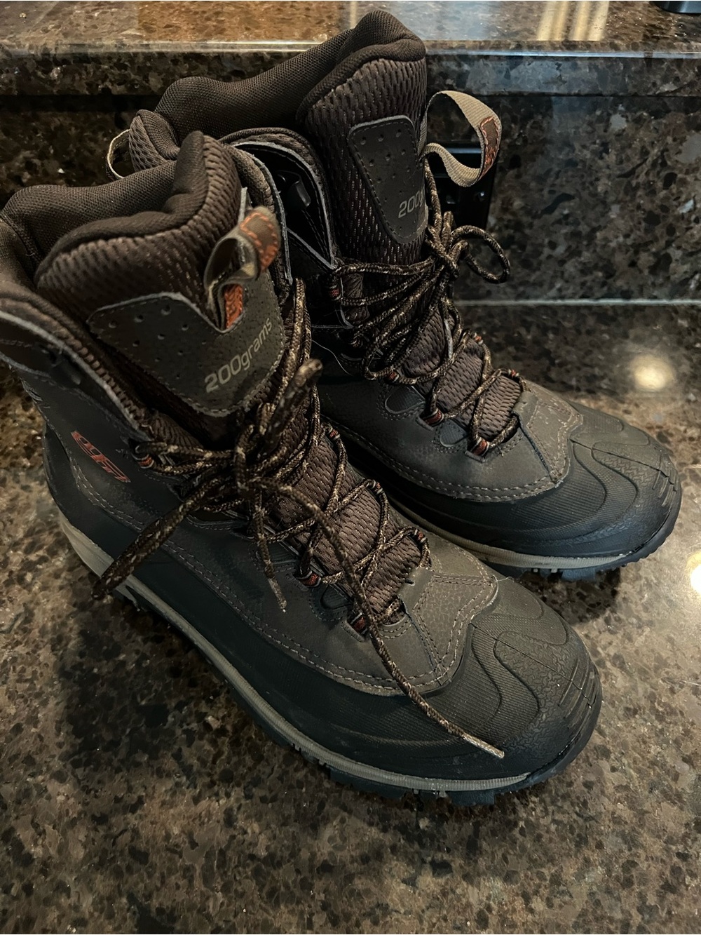 Columbia Men's Brown and Gray Insulated Winter Boots Size 11